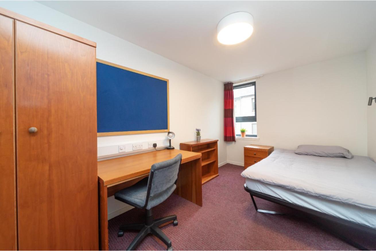 Joivy Affordable 3,4,5 And 12 Bed Private Flats Next To Royal Mile (Adults Only) Apartment Edinburgh Exterior photo